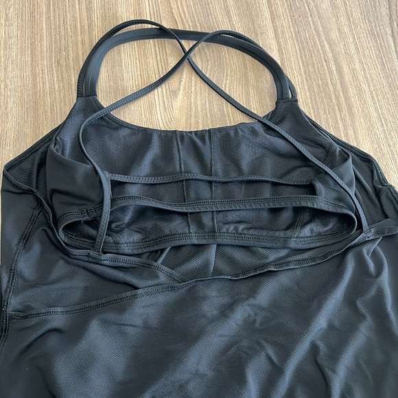 Lululemon Flow And Go Tank II Size 6 - Picture 4 of 9